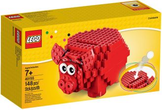 Упаковочная Коробка Сувенирного Конструктора LEGO # 40155 «Cвинка–Копилка» ― Вид спереди.