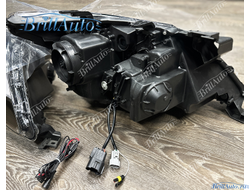 Фары Lexus LX 570 12-15 стиль LX600 бегающие