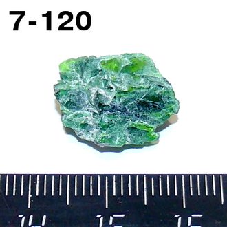 Хромдиопсид натуральный (необработанный) №7-120: 2,2г - 17*14*8мм