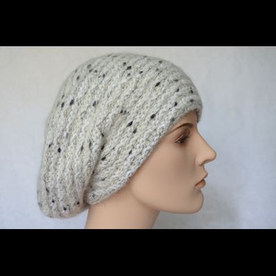 Vizio Италия 6924 берет белый вязаный из мохера и альпака