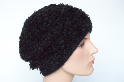 Женский черный лохматый берет вязаный Вицио италия