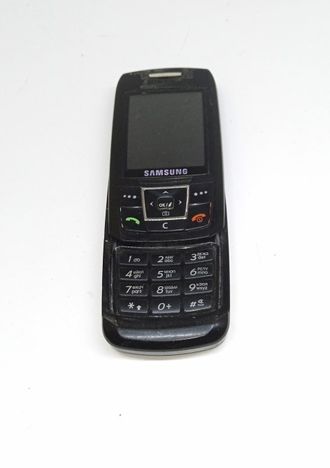 Неисправный телефон Samsung SGH-E250 (нет АКБ, нет задней крышки, не включается)