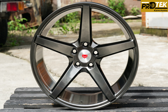 Комплект дисков R17 8,0J ET+35 5*100 Vossen VPS-303 Графит темный (G517)