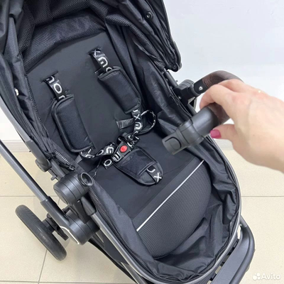 Детская коляска 3 в 1 Luxmom A4 Черный