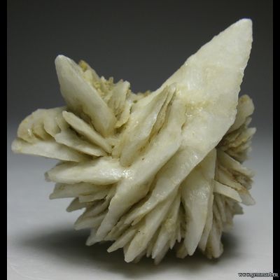 Кальцит псевдоморфоза по глаубериту. Camp Verde. Arizona. USA . 44*37*25мм