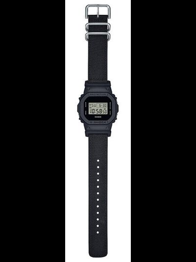 Часы Casio G-Shock DW-5600BCE-1