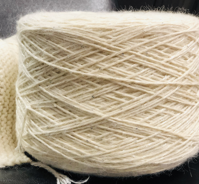 Millefili  100% WS кашемир MONGOLIAN с ниточкой мохера и ниткой вискозы с микропайетками  8*2/27 165 м в 100 гр. цв. молочный