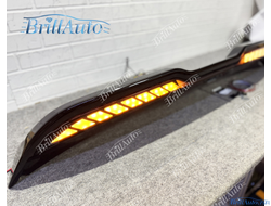 Спойлер верхний Toyota Land Cruiser 200 с подсветкой LED