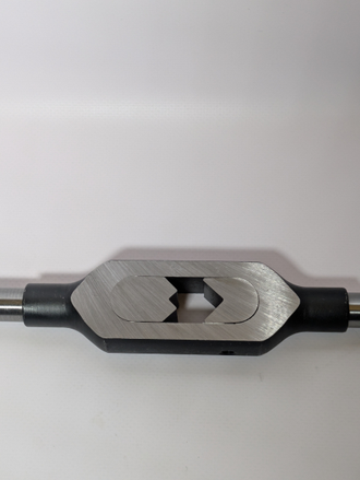 Вороток (Метчикодержатель) для метчиков (Квадрат 5.6-16 мм) 400 мм стальной корпус