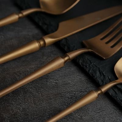 Нож столовый 22,9 см матовая медь