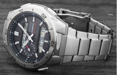 Часы Casio WVA-M650D-1A