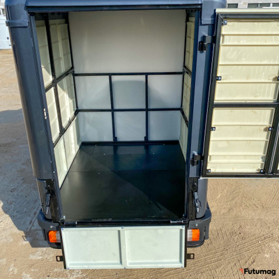 Трицикл грузовой GreenCamel Тендер E1200 (72V 2500W 52Ah) кабина, BOX, понижающая Тесла