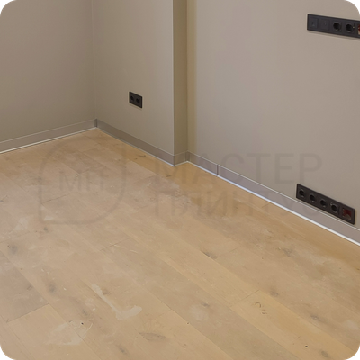 Плинтус алюминиевый ПЛ-100 3000х100х10 мм. Серебро матовое