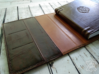 Органайзер в твердой обложке с тиснением льва