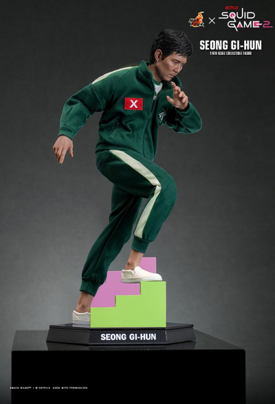 ПРЕДЗАКАЗ - Сон Ки Хун, игрок 456 ("Игра в кальмара", Squid Game) - Коллекционная фигурка 1/6 Seong Gi-Hun (TMS153) - Hot Тoys ?ЦЕНА: 44500 РУБ.?