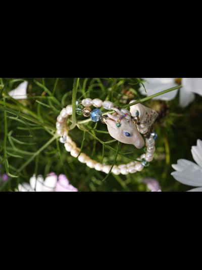 Браслет с жемчугом и хрустальными бусинами "Однажды в сказке. Козочка и Барашек"