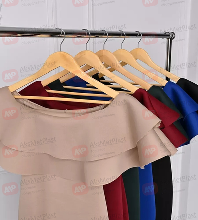 C33X Вешалка-плечики для одежды деревянная узкая с перекладиной