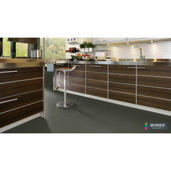 Ламинат Wineo Серая Тень Матовый LA069CM-1 в интерьере