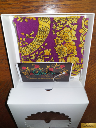 Платок каре из крепдешина версаче