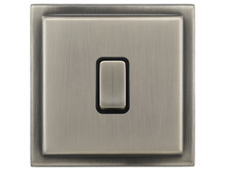 Переключатель одноклавишный T&J Electric Colossal II, ступенчатая рамка Antique Matt Silver