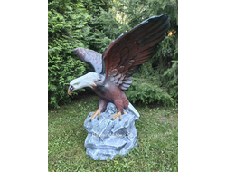 ОРЕЛ гордый на скале  - символ власти, могущества, непобедимости и силы. 115*105*80см  9,5кг  полистоун Россия 14298/016758