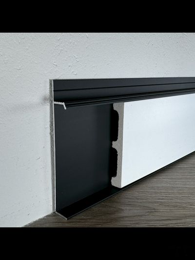 Плинтус скрытого монтажа PRO DESIGN Universal 235 анодированный черный