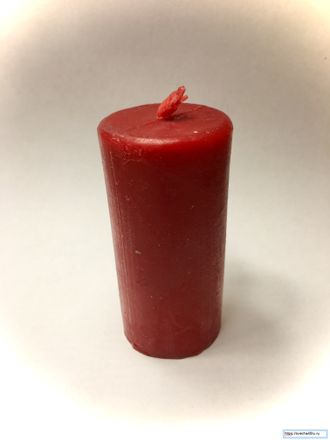Свеча красная цилиндр 10см (6 ч. горения).