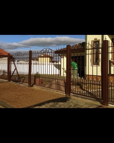 Красивые откатные кованые ворота KOV1504