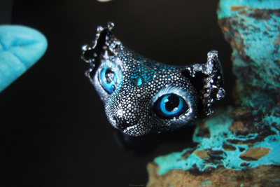 "Подлунный барсокосм", брошь с космическим котом