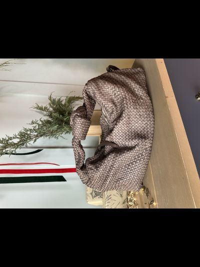 Женская большая плетеная сумка хобо из натуральной винтажной кожи Vera Pelle цвет тауп. Арт. 0268372