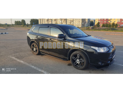 Пороги на Mitsubishi Outlander (2012-2015) Black-Premium