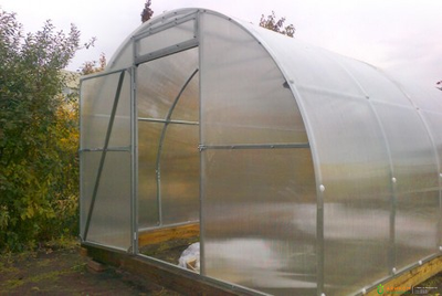 Теплица "АРОЧНАЯ ЦИНК" (оцинкованный каркас 20х40 мм, шаг дуги 0,67 метр) длина 10 м