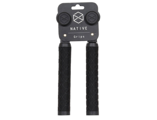 Грипсы NATIVE Emblem Hand Grips - Мягкие и долговечные грипсы для райдеров