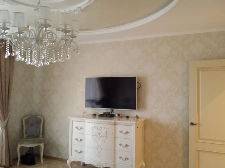 Спальня
Обои Wallquest
Декоративная штукатурка Ottocento 
Дизайнер - Эскиева Ирина 