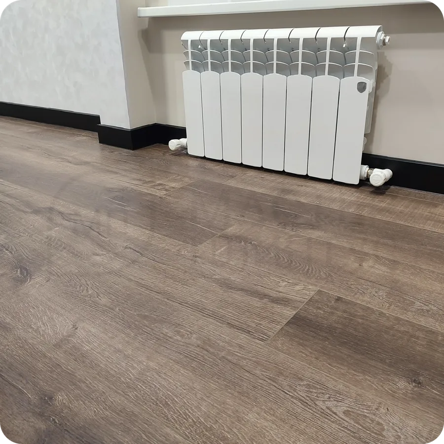 Премиальный выбор: установка черного плинтуса Dollken Cubu Flex Life 80 - воплощение стиля и качества.