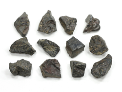 Магнетит необработанный "дикий" образец в ассортименте, Россия (15-25 мм, 2,5-3,5 г) №36104