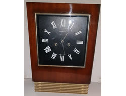 450-1/ Часы настенные Янтарь с маятником и боем