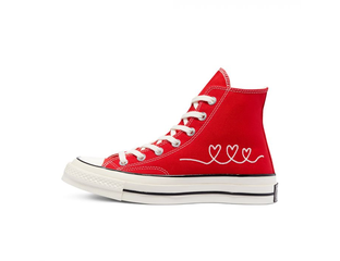 Converse rouge coeur new arrivals