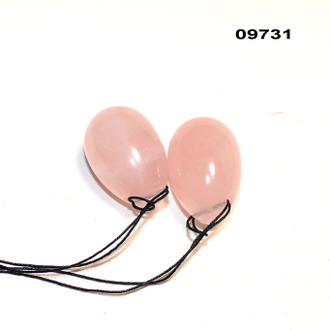 Розовый кварц натуральный (яйцо) арт.09731: с отв. ~17,2г ~30*20мм