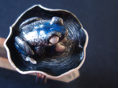 Мистическое кольцо с лягушкой "Лунная принцесса"