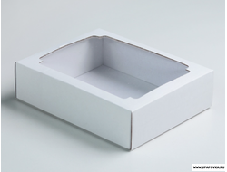 Коробка картонная с окном 18 x 15 x 5 см Белый