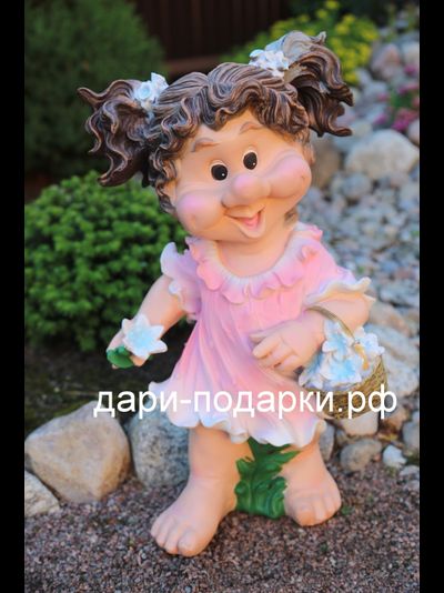 Девочка гном с корзиной цветов 60*36см   4кг   полистоун Россия 4397/012584-1*
