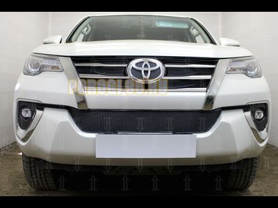 Защита радиатора Toyota Fortuner 2015- (6 частей) black верх PREMIUM