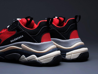 Balenciaga Triple S (БАЛЕНСИАГА) Черно-красные (36-45)