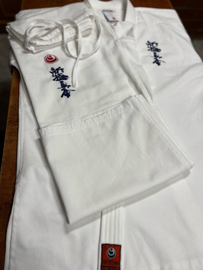 Детские доги (кимоно) отбеленные шинкиокушинкай