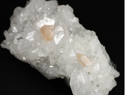 Апофиллит, Стильбит, сросток кристаллов, Индия (93*45*42 мм, 198 г) №28824