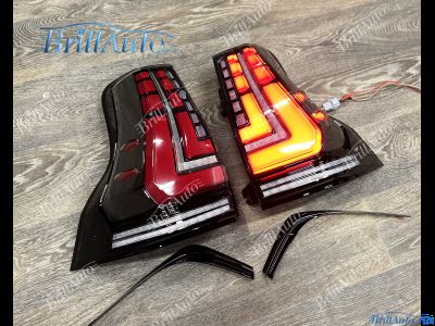 Стопы Toyota Land Cruiser Prado 150 2009-2024 с анимацией красно-черные