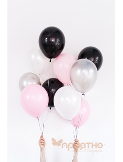 Фонтан из латексных воздушных шаров "черный-серебрянный-розовый-белый"