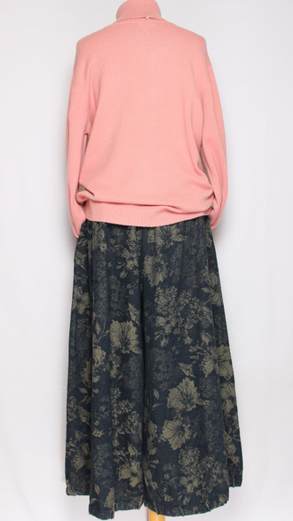 ЮБКА-БРЮКИ джинс-гобелен "ЗАЩИПЫ крупный цветок" синяя р.46-54