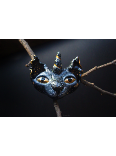 &quot;Зверёк с восхода&quot;, волшебная брошь с котом-единорогом